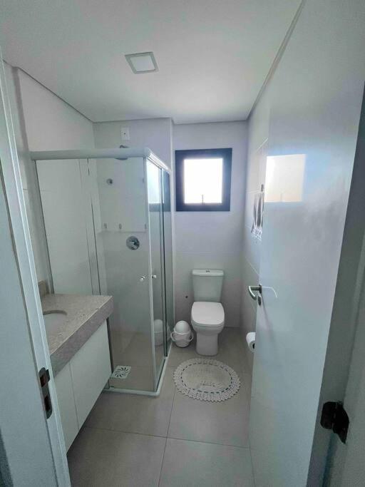 Apartamento 2 Com Piscina E Churrasqueira, Ao Lado Da Ufsc