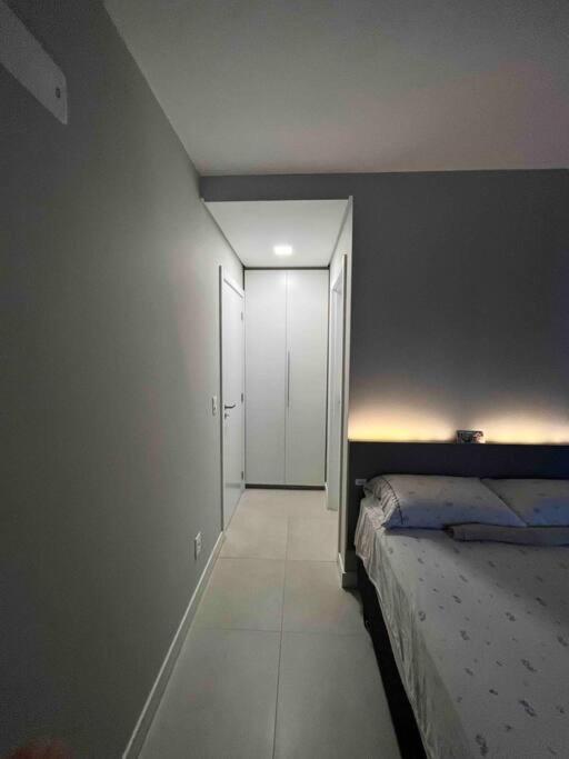 Apartamento 2 Com Piscina E Churrasqueira, Ao Lado Da Ufsc *